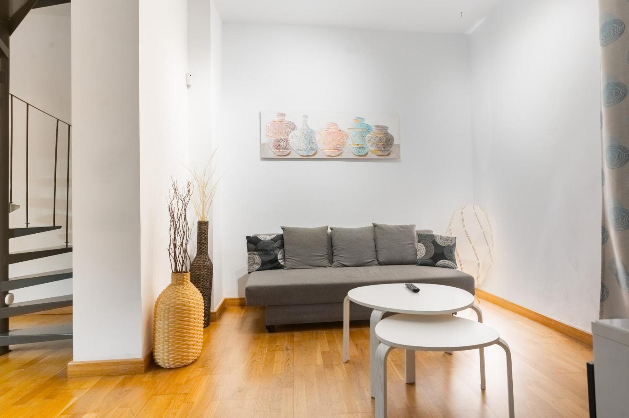 Duplex Moderno Alameda Apartment Севиля Екстериор снимка