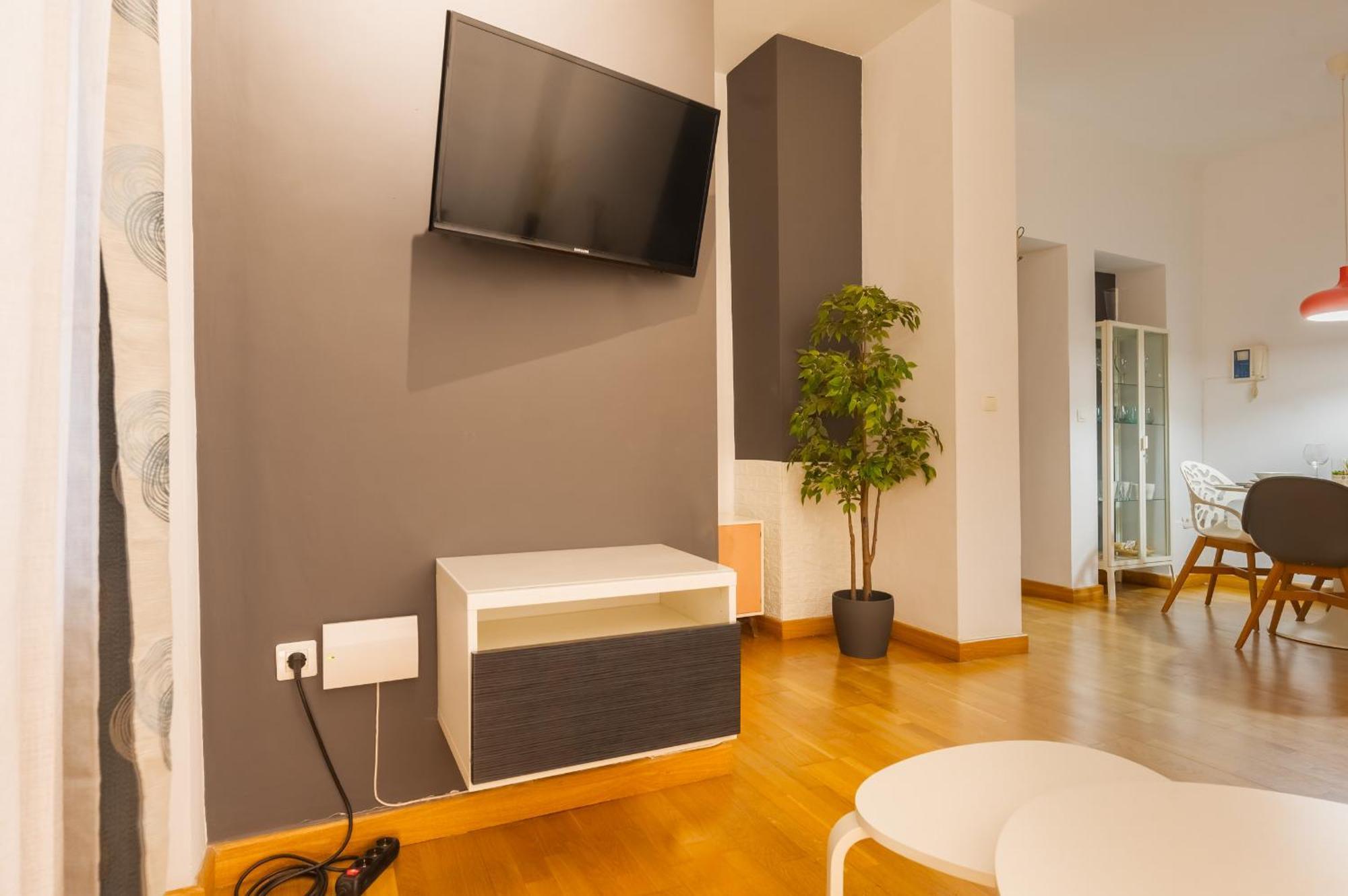 Duplex Moderno Alameda Apartment Севиля Екстериор снимка